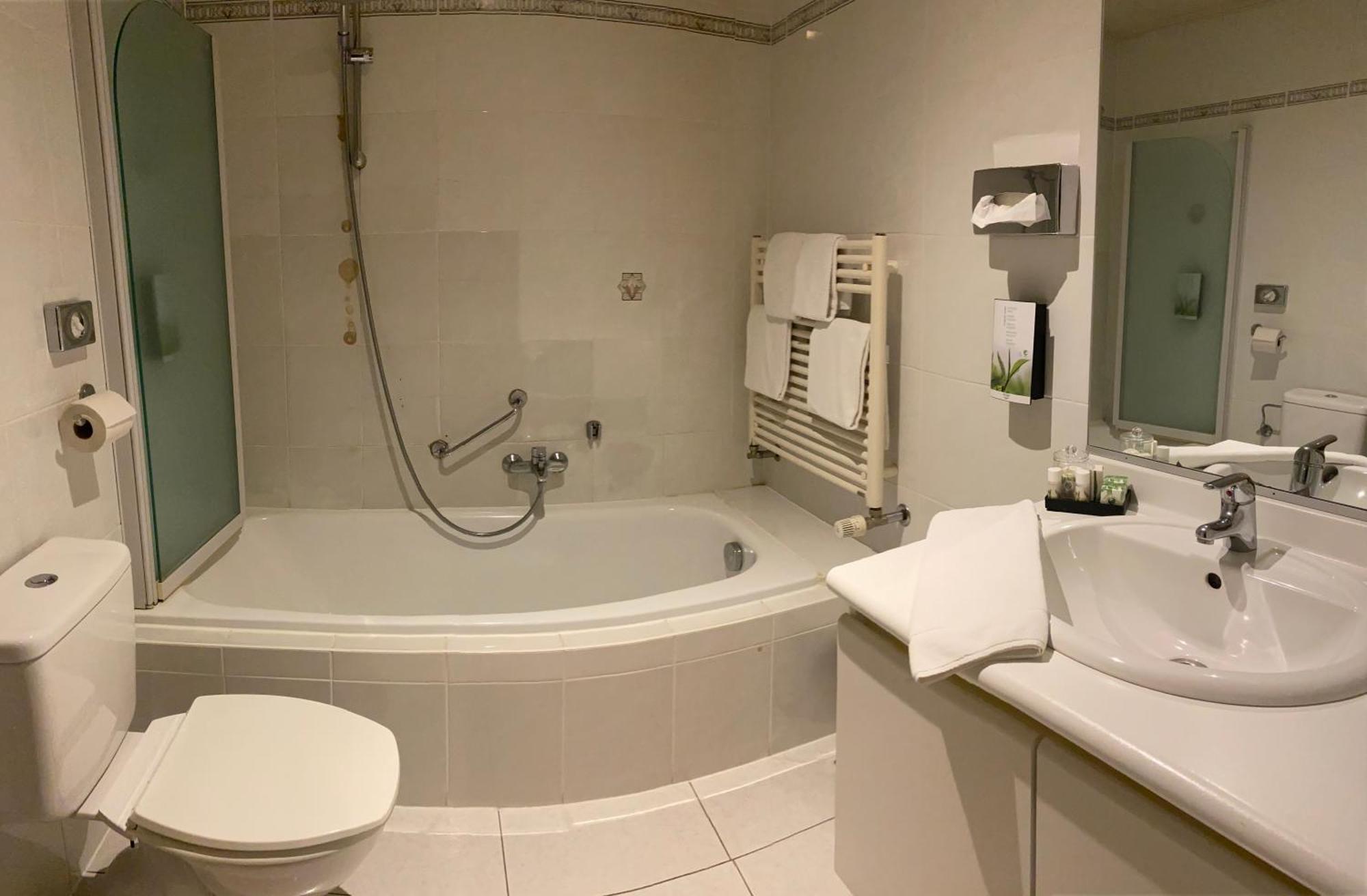 Hotel بورنم المظهر الخارجي الصورة