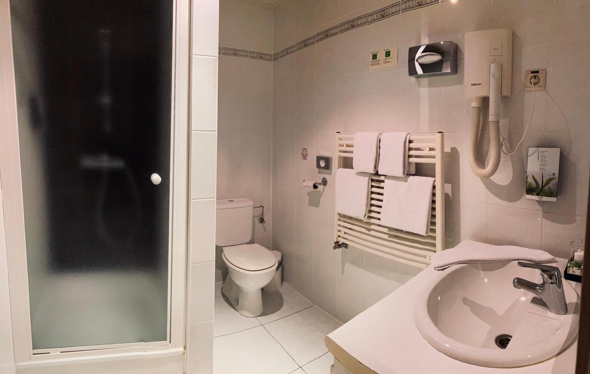 Hotel بورنم المظهر الخارجي الصورة