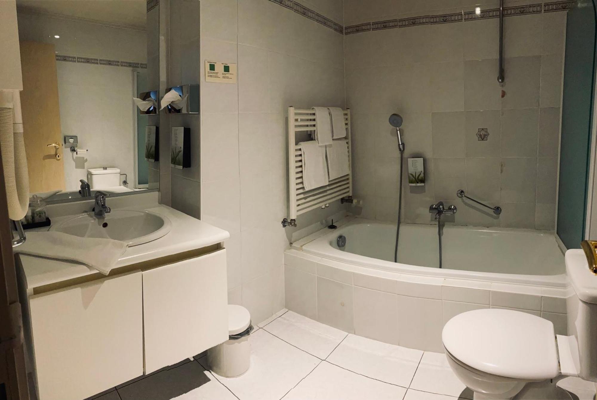 Hotel بورنم المظهر الخارجي الصورة